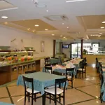 Ariston 3*